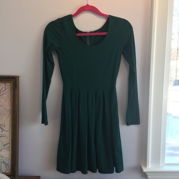 ARITZIA TALULA forest green dress - Picture 4 of 8
